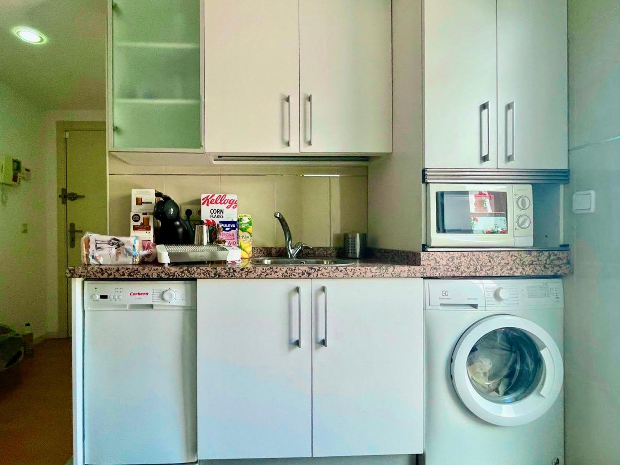 Maravilloso Apartamento Centrico De 70M2, Jardin Propio 40M2 Con Piscina Para Ninos Y Parking Opcional Màlaga Exteriér fotografie