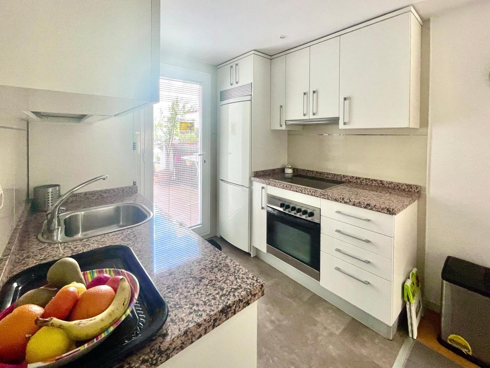 Maravilloso Apartamento Centrico De 70M2, Jardin Propio 40M2 Con Piscina Para Ninos Y Parking Opcional Màlaga Exteriér fotografie